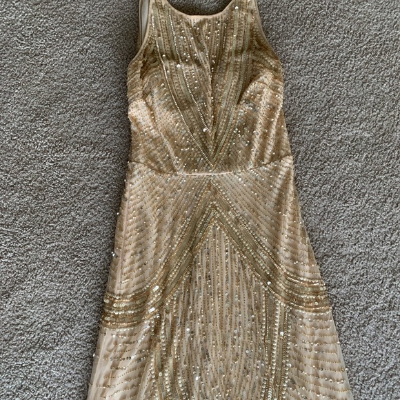 NWT Aidan mattox light gold sequin gown - Picture 3 of 10